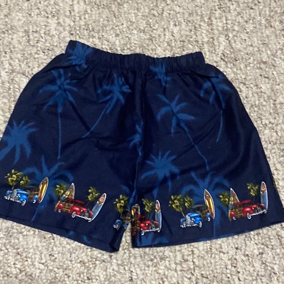 Pacific Legend Apparel Hawaiian Shirt and Shorts Set Size 4t - Picture 7 of 8